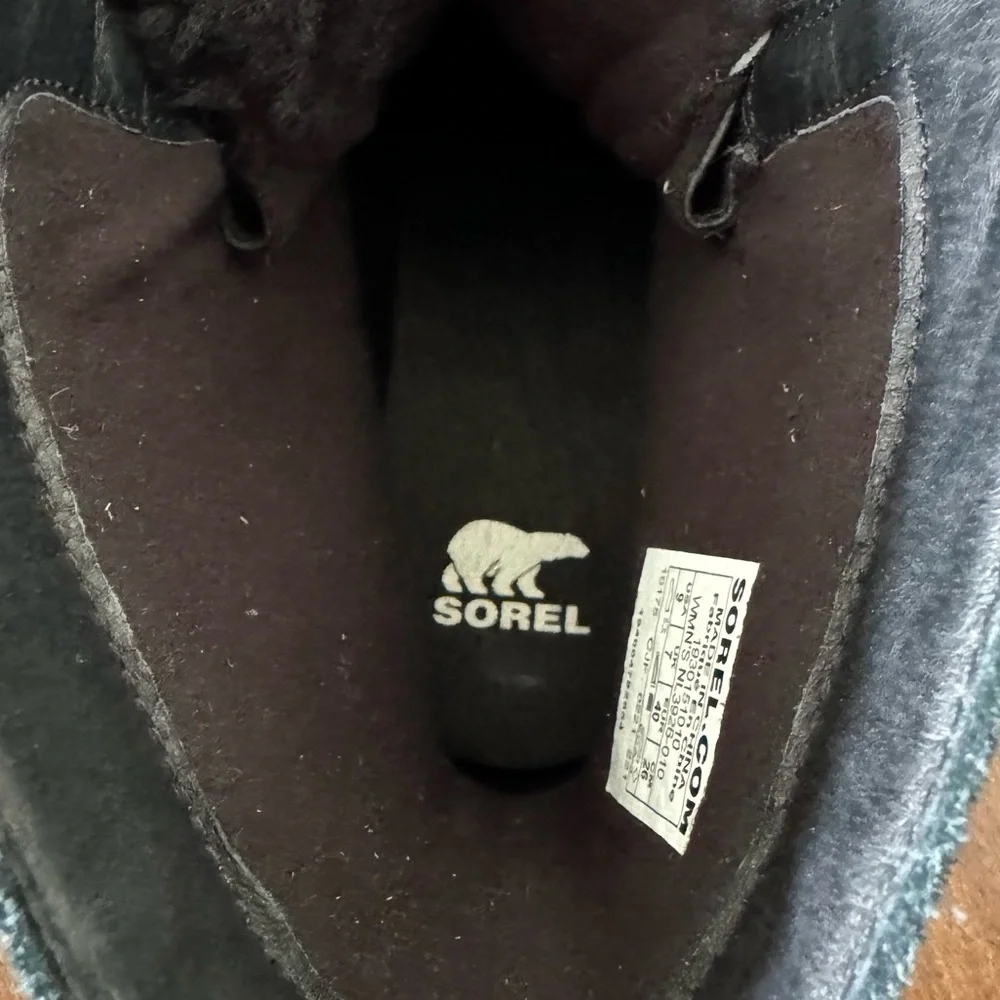 Sorel Joan of Arctic Next Lite Shearling Trimmed Suede Boots Size 9